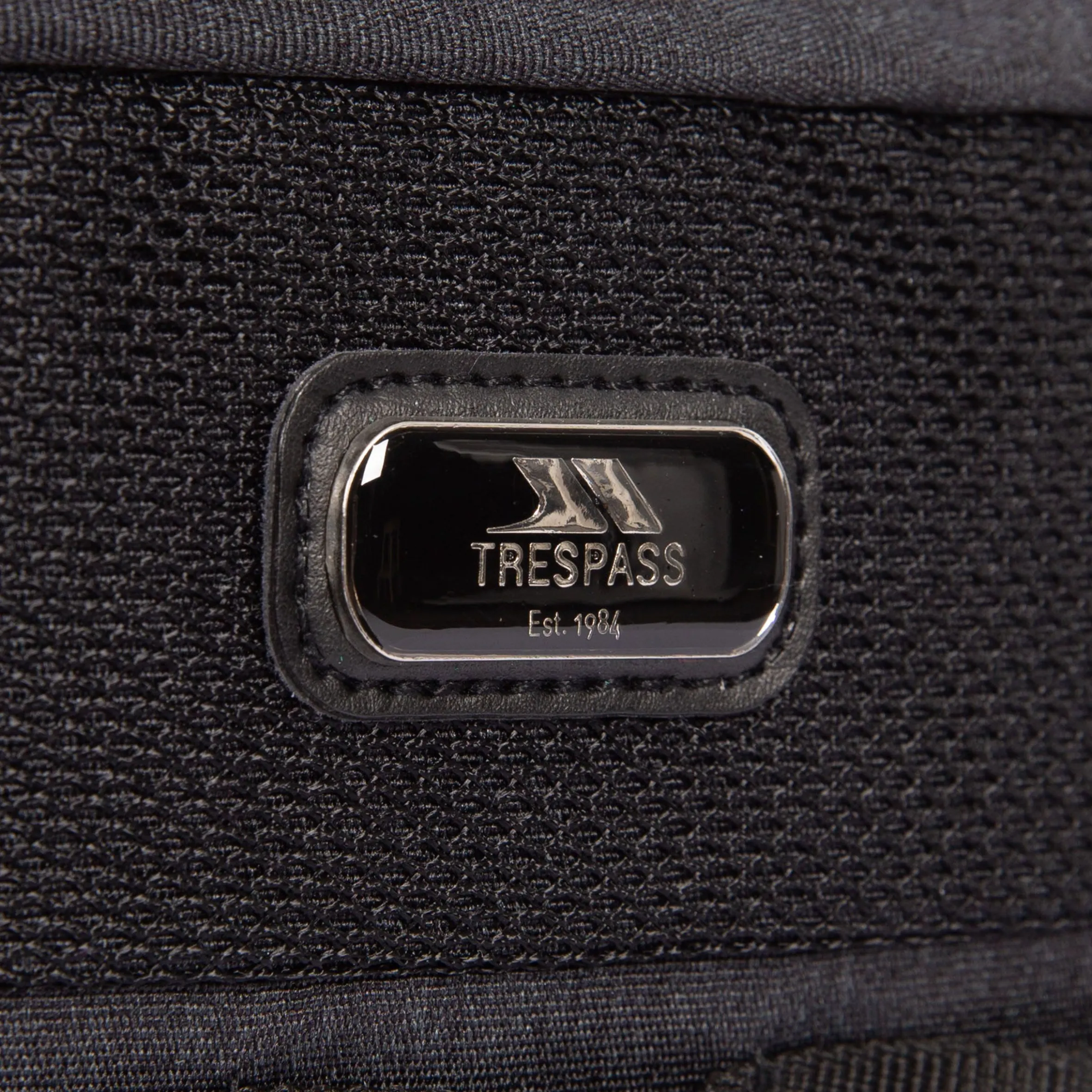 TRESPASS TRAVEL BUMBAG GARGUN